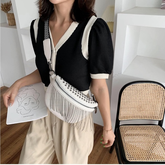 Fringe/tassle Crossbody/Fannypack Bag - Picture 2 of 11